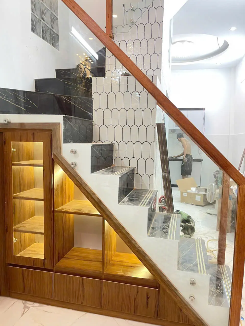 Tủ gầm cầu thang, vách ngăn NĐ HOME – công trình thực tế – ảnh 4